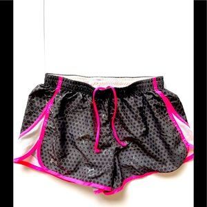 STYLISH KNOCKOUT UNDER ARMOUR Shorts!
